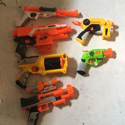 Nerf Guns With Plastic Storage Locker 