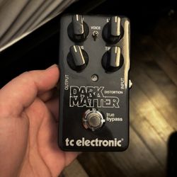 TC Electronic Dark Matter Distortion Pedal