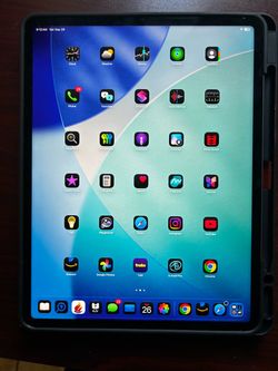 iPad Pro, M2 Chip (Late 2022), 128GB, Wi-Fi  Touch ID Sensor, Apple Pay, Space Gray/12.9" excellent condition