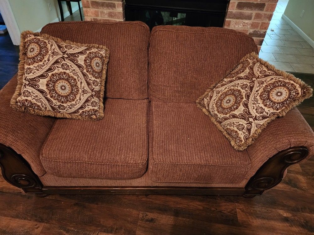 Sofa Plus Love Seat 