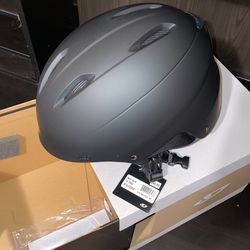 GIRO BEVEL SKI HELMET