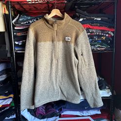 NorthFace Fleece size Large in Men for $40 