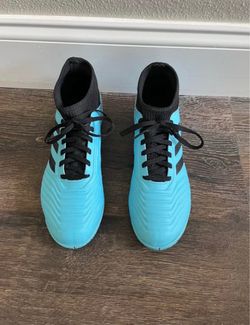 Adidas predator Indoor soccer shoes Adidas predator Indoor soccer shoes