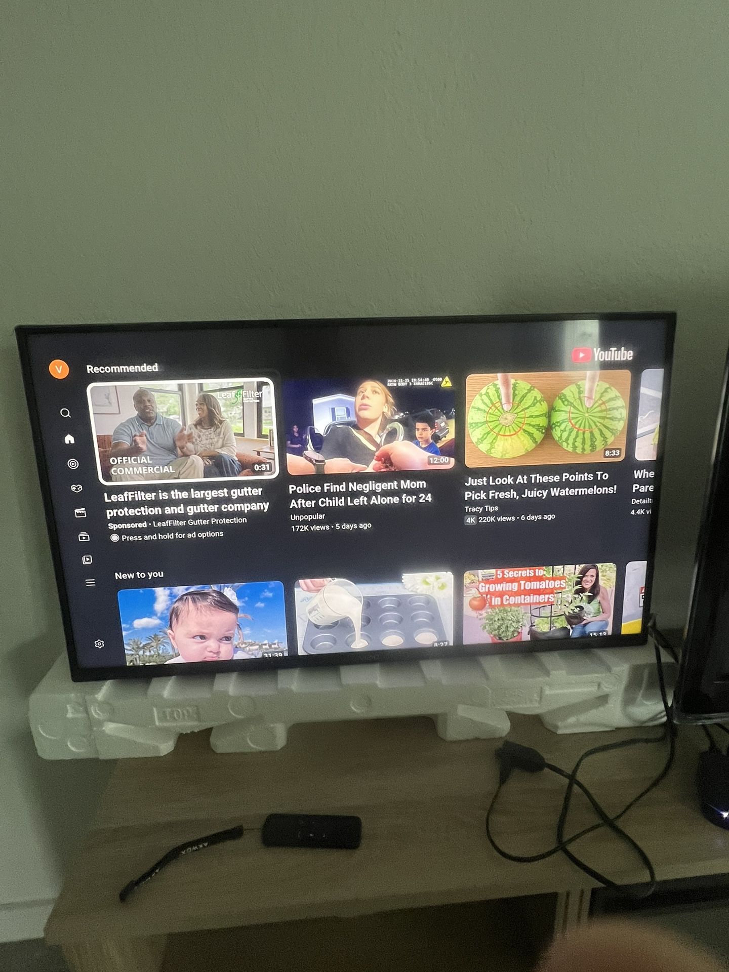 40” Tv Barley Used