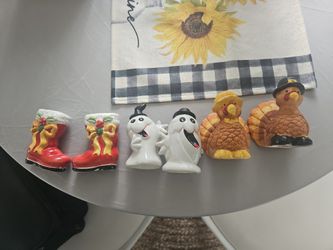 Ceramic Salt And Pepper Shakers