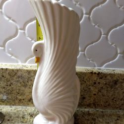 Swan vase MCM vintage ceramic porcelain 1950s 1940s art deco mid century modern signed TT