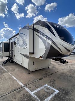 2019 GRAND DESIGN SOLITUDE 373FB