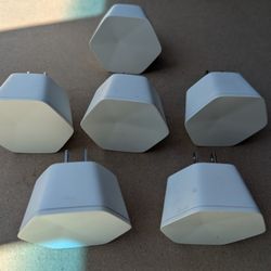 Xfinity XFi Pods WiFi Network Mesh Wireless Range Extender