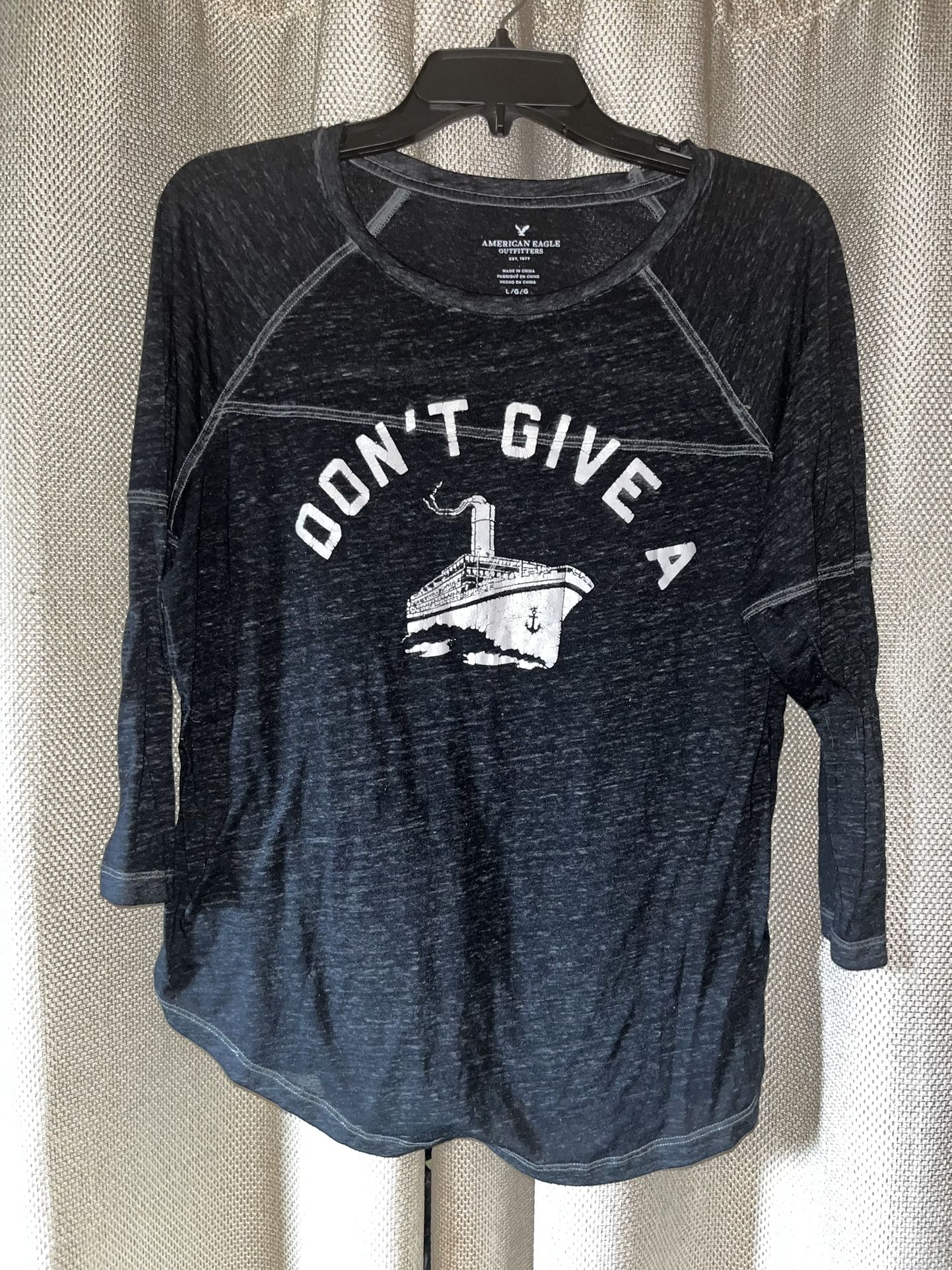 American Eagle Quarter Sleeve T-Shirt