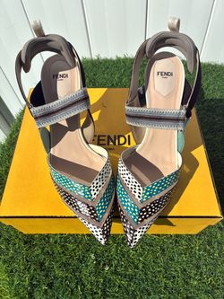 FENDI COLIBRI LEATHER MESH NEUTRALS PRINT SLINGBACK PUMPS SZ 40 NEW STUNNING!
