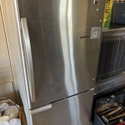 Kenmore Refrigerator Two Door Bottom Freezer