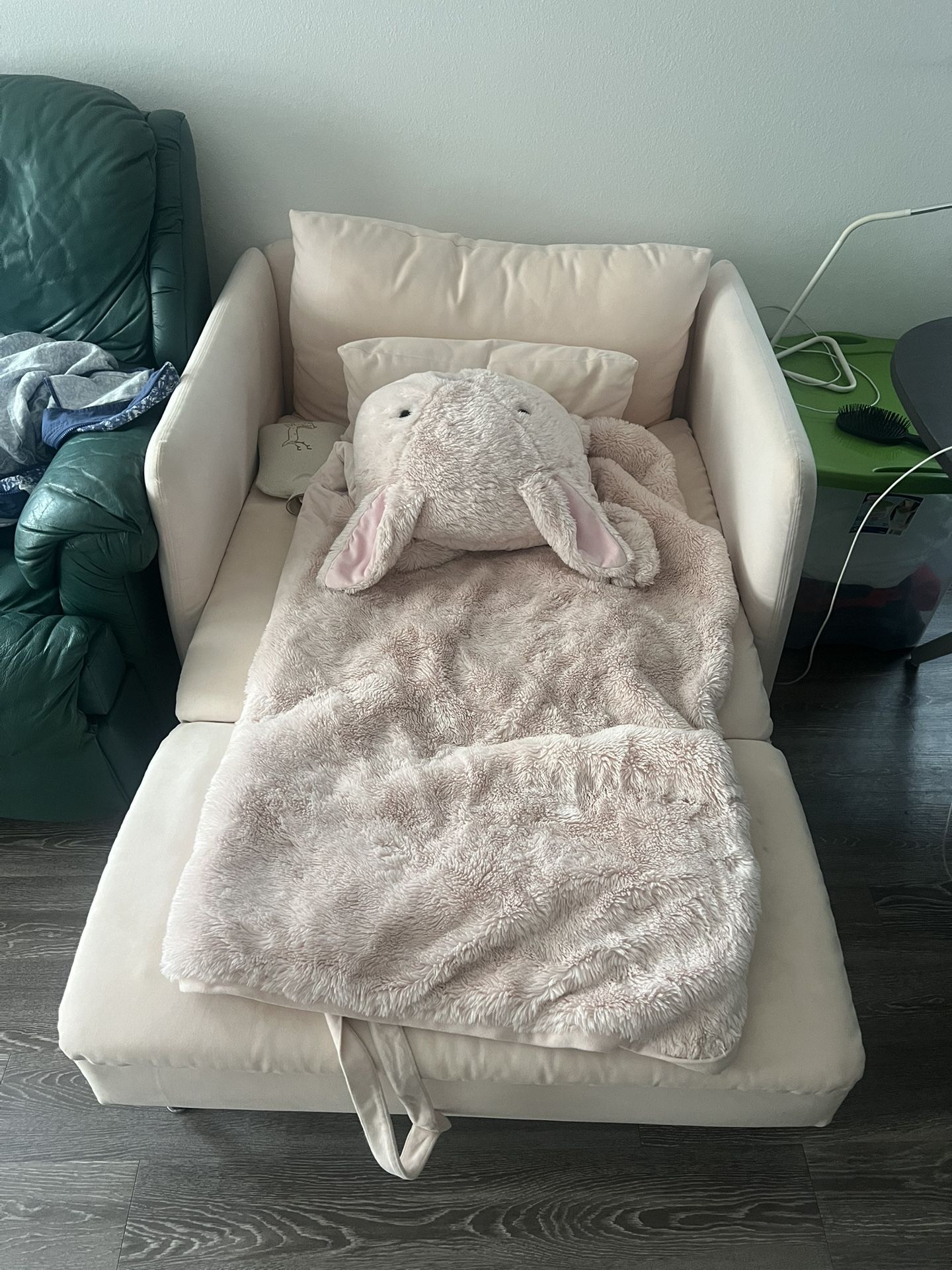 ikea couch/sofa