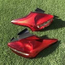 Ford Focus Tail Light 2015 - 2019, Ford focus Tailight, brake light, Oem, $80 each side 