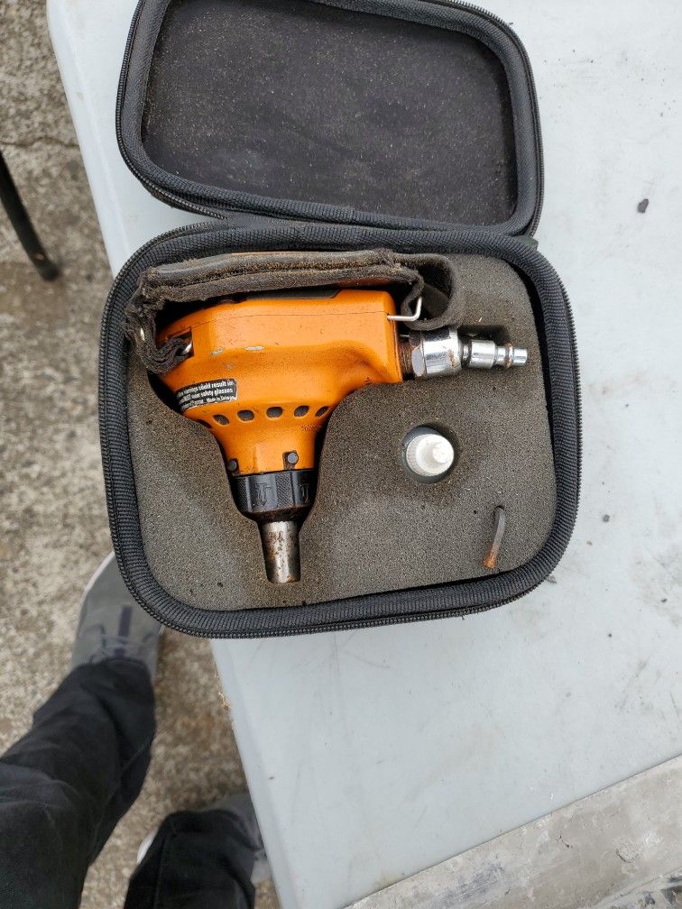Pneumatic Hammer