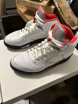 Jordan 5 “Fire Red”