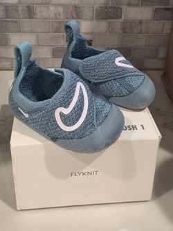 Nike swoosh 1
