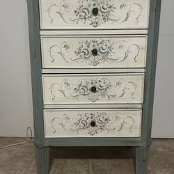 Green and white 4 drawer dresser