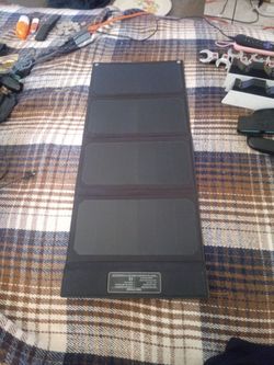 Solar panel phone charger
