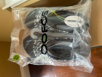 OOFOS Recovery Sandals W8 / M6