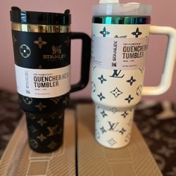 Brand New - 40oz Stanley Cups 