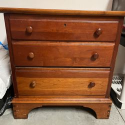 Dresser Set 