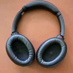 Sony WH-1000XM4 Wireless Noise Cancelling Headphones
