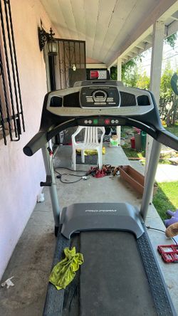 Proform Treadmill It Needs A New Belt And A Good Clean Other Than That It Works Good . The Pick Up Is In Rosemead Must Pick Up Today!