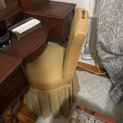 Vanity Chair 