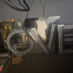 Diamond And Crystal Deco $250 