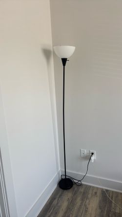Standing lamp with light bulb