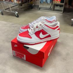 Nike Dunk Low “Championship”