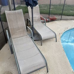 Pool Lounge Chairs