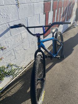 Blue Crush Throne