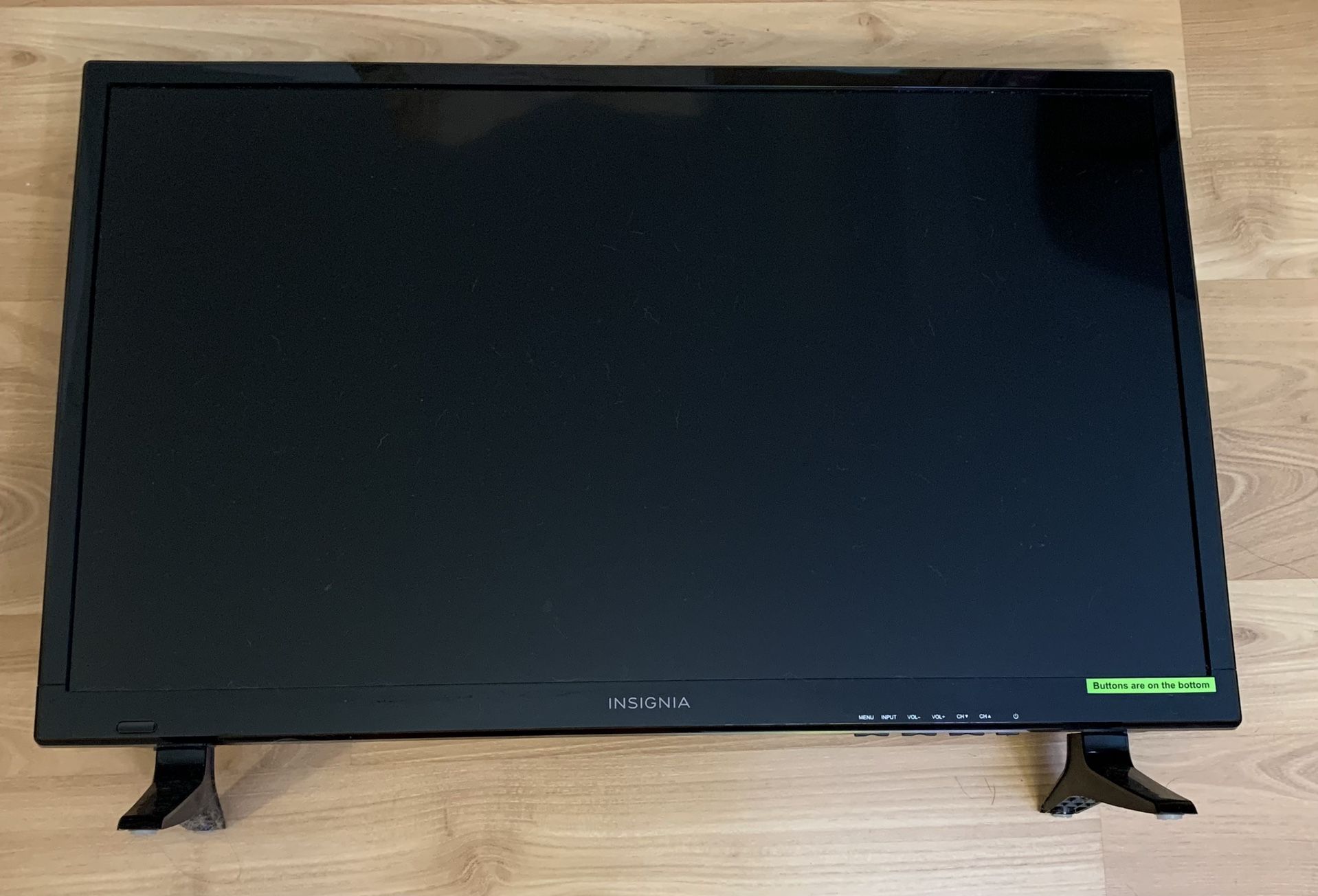 INSIGNIA 28” LED TV Model NS-28D220NA16