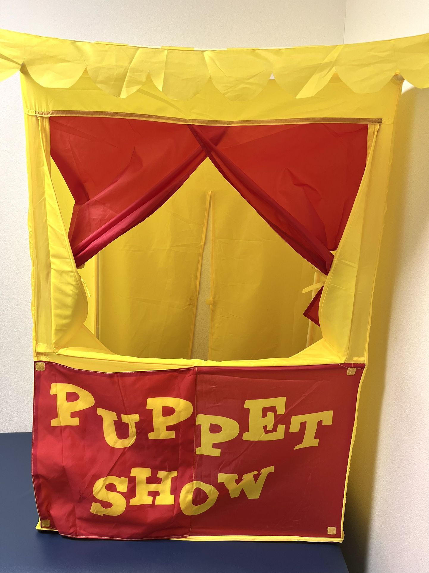 Kids Puppet Booth
