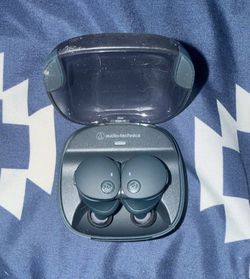 Audio-Technica ATH-CKS50TW2 Wireless Earbuds – Like New