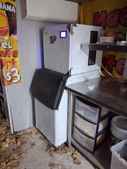 Ice maker machine
