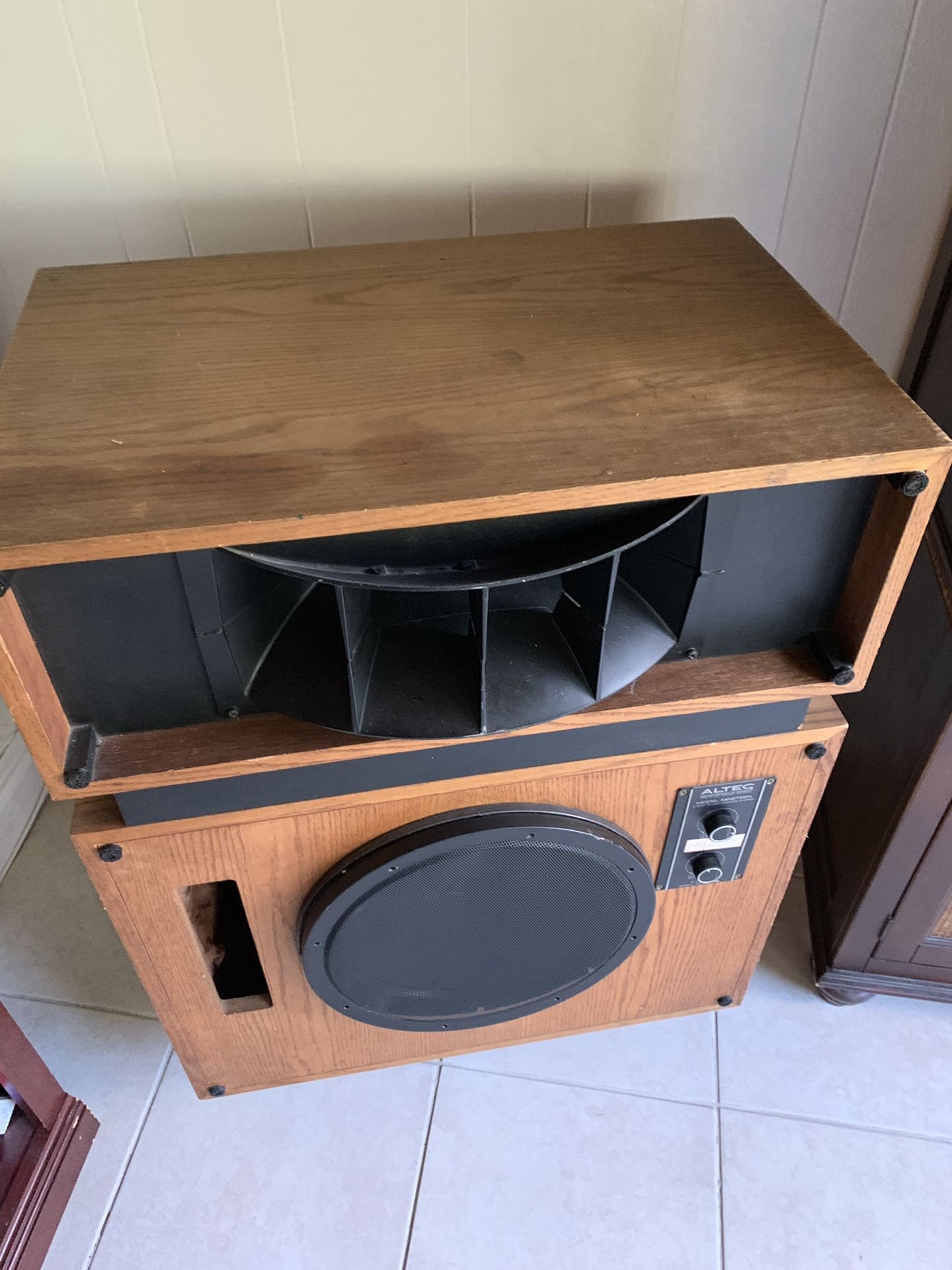 Altec Lansing model 19 vintage speakers for Sale in FL US OfferUp
