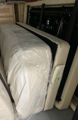 Tempur - Pedic Full Size Bed and Ergo Smart Frame