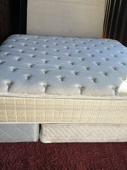 Second hand king size mattress discount