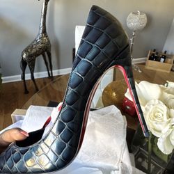 Christian Louboutins Kate Denim Blue