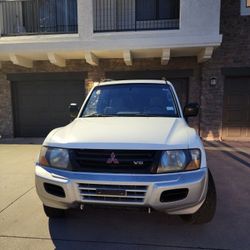 2001 Mitsubishi Montero