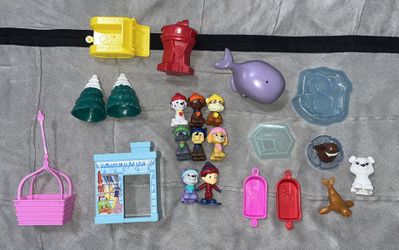 PAW Patrol Advent Calendar (22 Pieces) - EXCELLENT CONDITION FROM CLEAN HOME