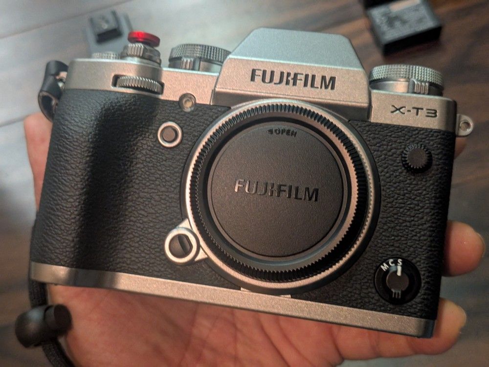 Silver Fujifilm X-T3 Mirrorless camera body in like new condition