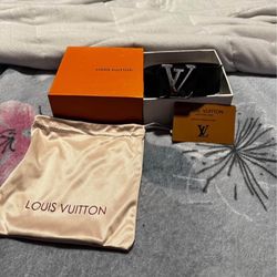 Louis Vuitton silver LV Black Belt