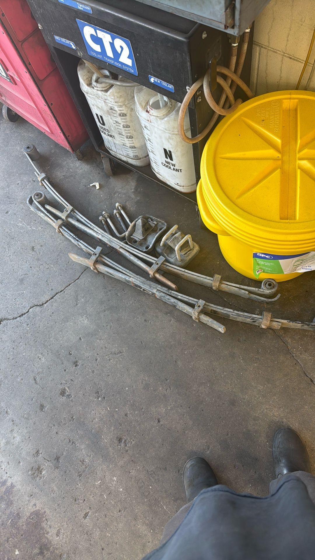 2011 Tacoma Leaf Springs And Shackles $100 Bucks