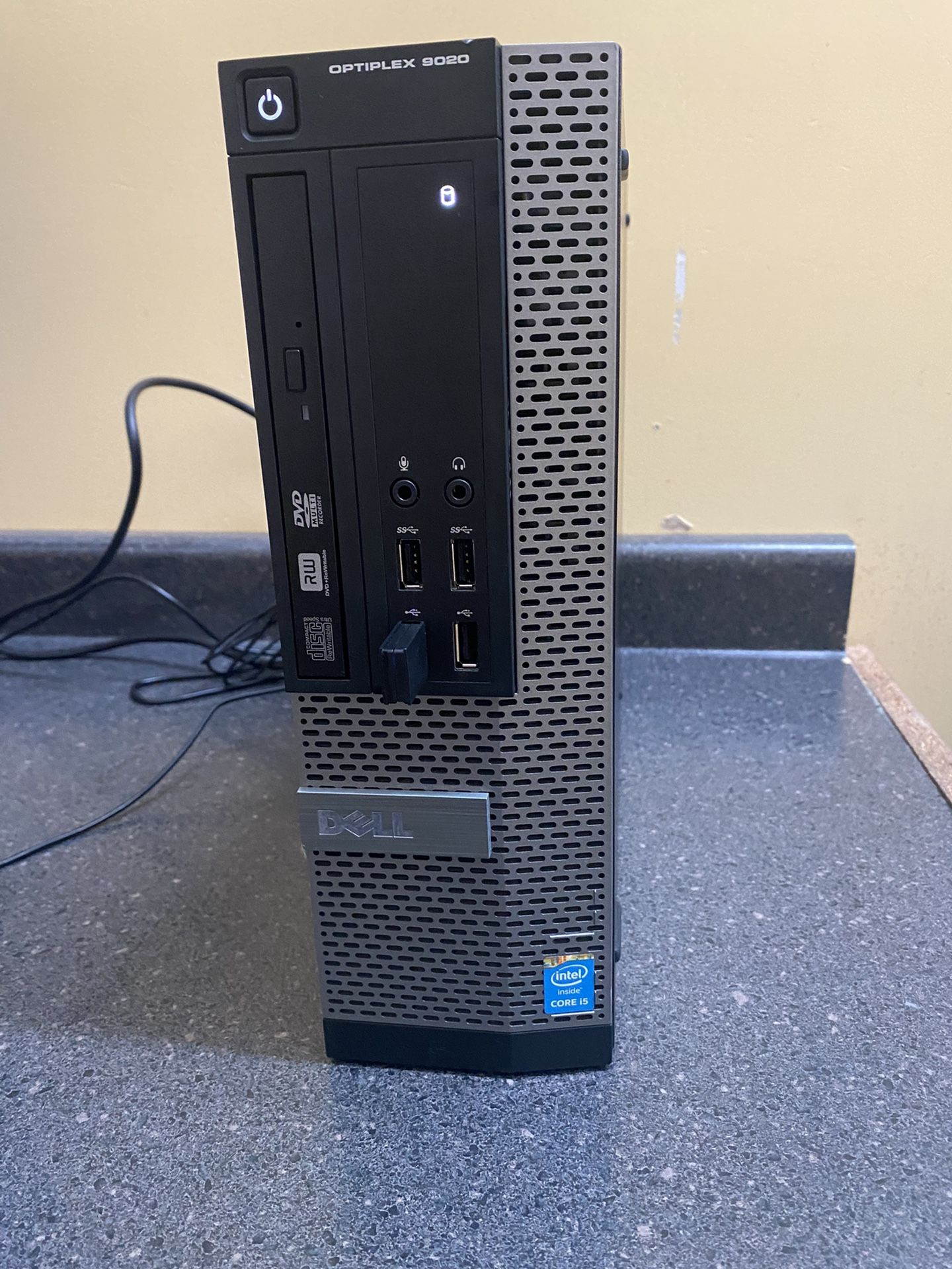 Dell Optiplex 9020 SFF, Intel Core i5, 8gb ram, Windows 10 , USB wifi adapter, 500gb HDD, comes with power cable.   Only the PC ( Tower) a power cable