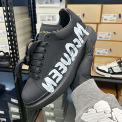 Alexander McQueen Graffiti 