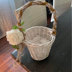 Flower girl basket