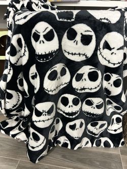 Nightmare Before Christmas’s Skull Blanket NEW